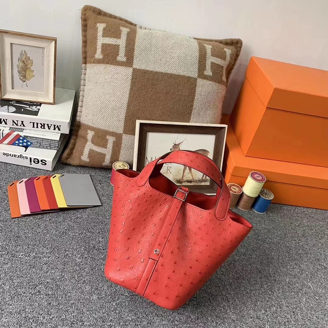 Hermès（爱马仕）T5斋普尔粉 原厂御用顶级KK鸵鸟皮 Picotin  Lock 18cm 银扣