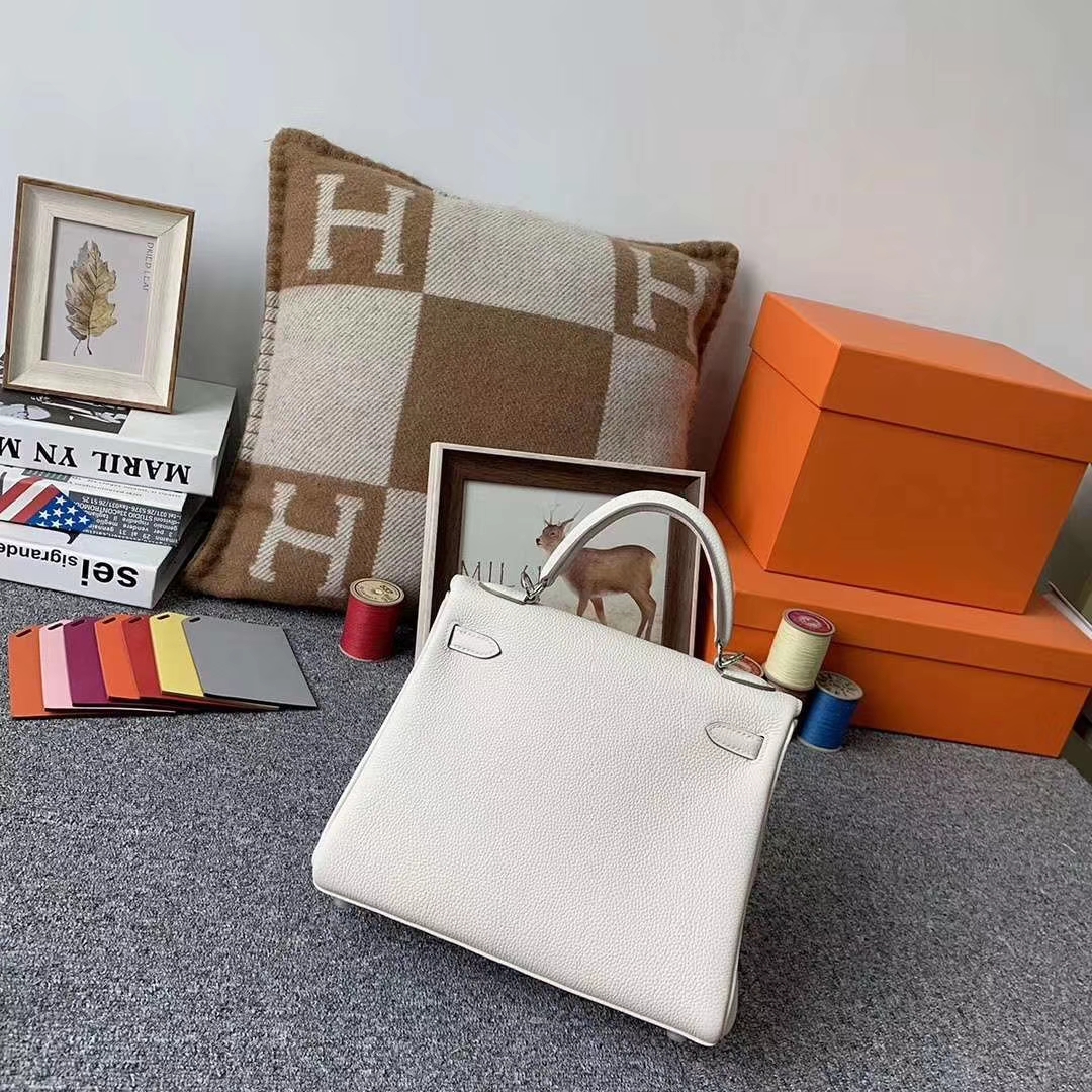 Hermès（爱马仕）8L冰川白 原厂御用顶级小牛皮 Kelly 25 银扣