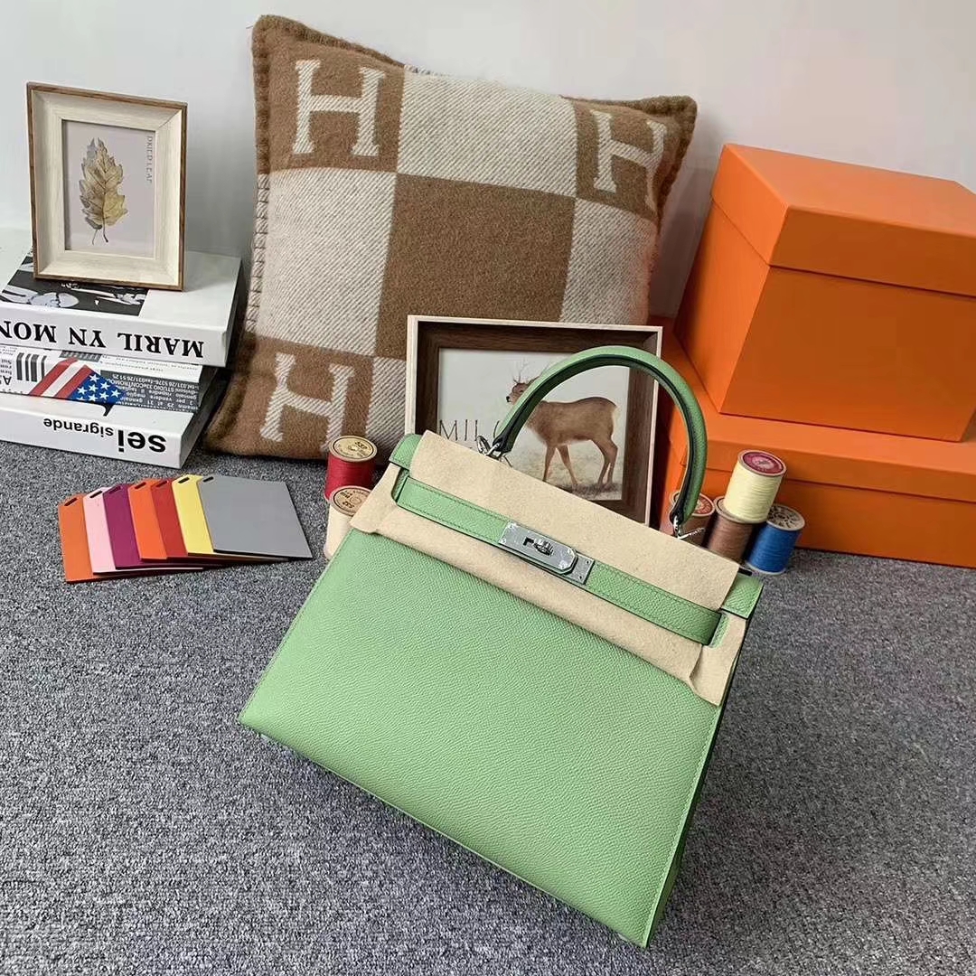 Hermès（爱马仕）3I 牛油果绿 原厂御用顶级Epsom 皮 Kelly 28 外缝 银扣