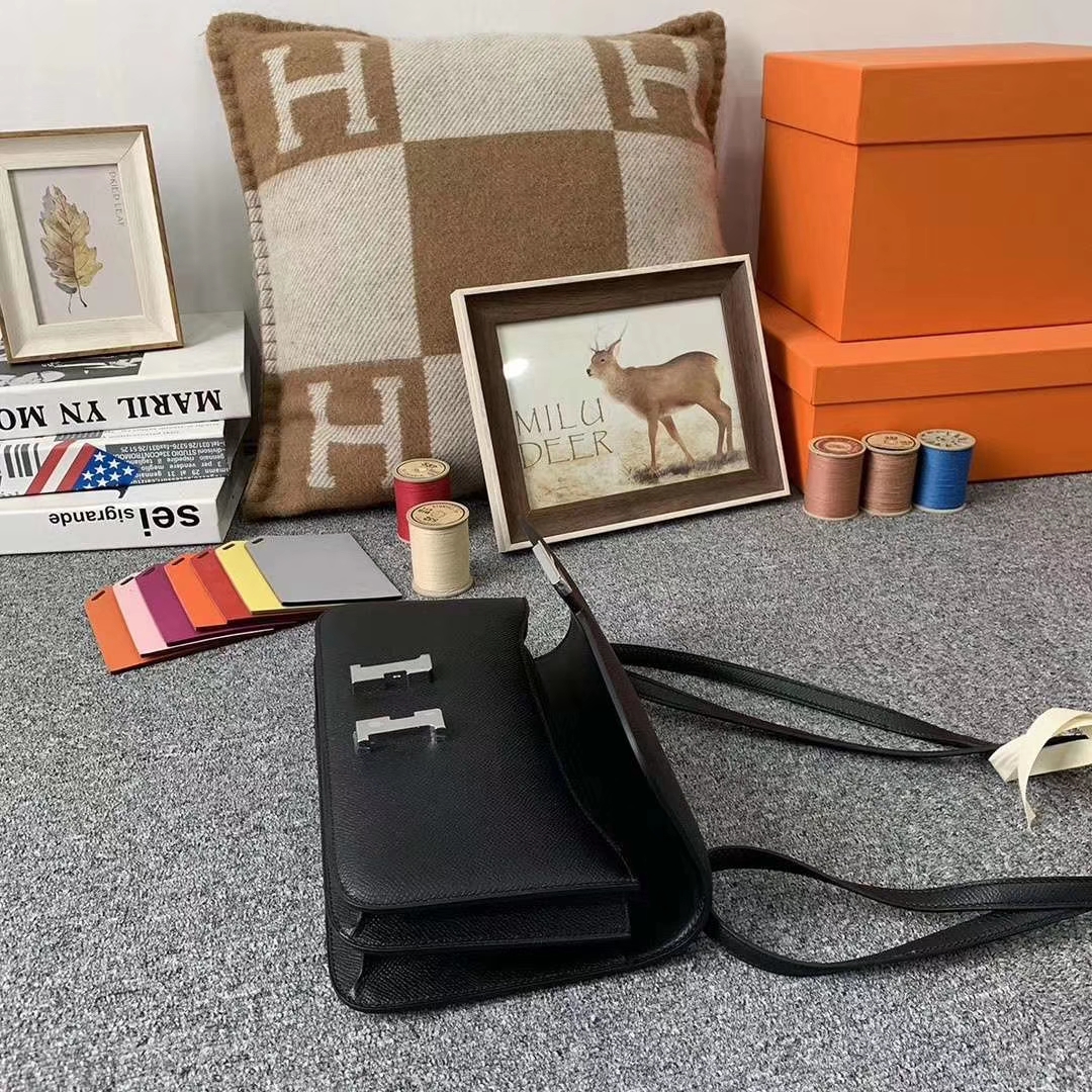 Hermès（爱马仕）CK89黑色 原厂御用顶级Epsom 皮 Constance 26 银扣