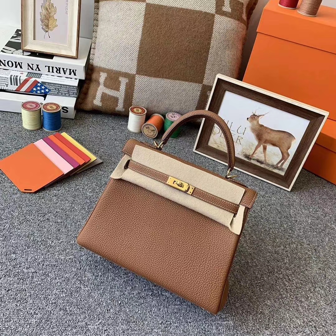 Hermès（爱马仕）C37金棕色 原厂御用顶级小牛皮 Kelly 25 金扣 现货