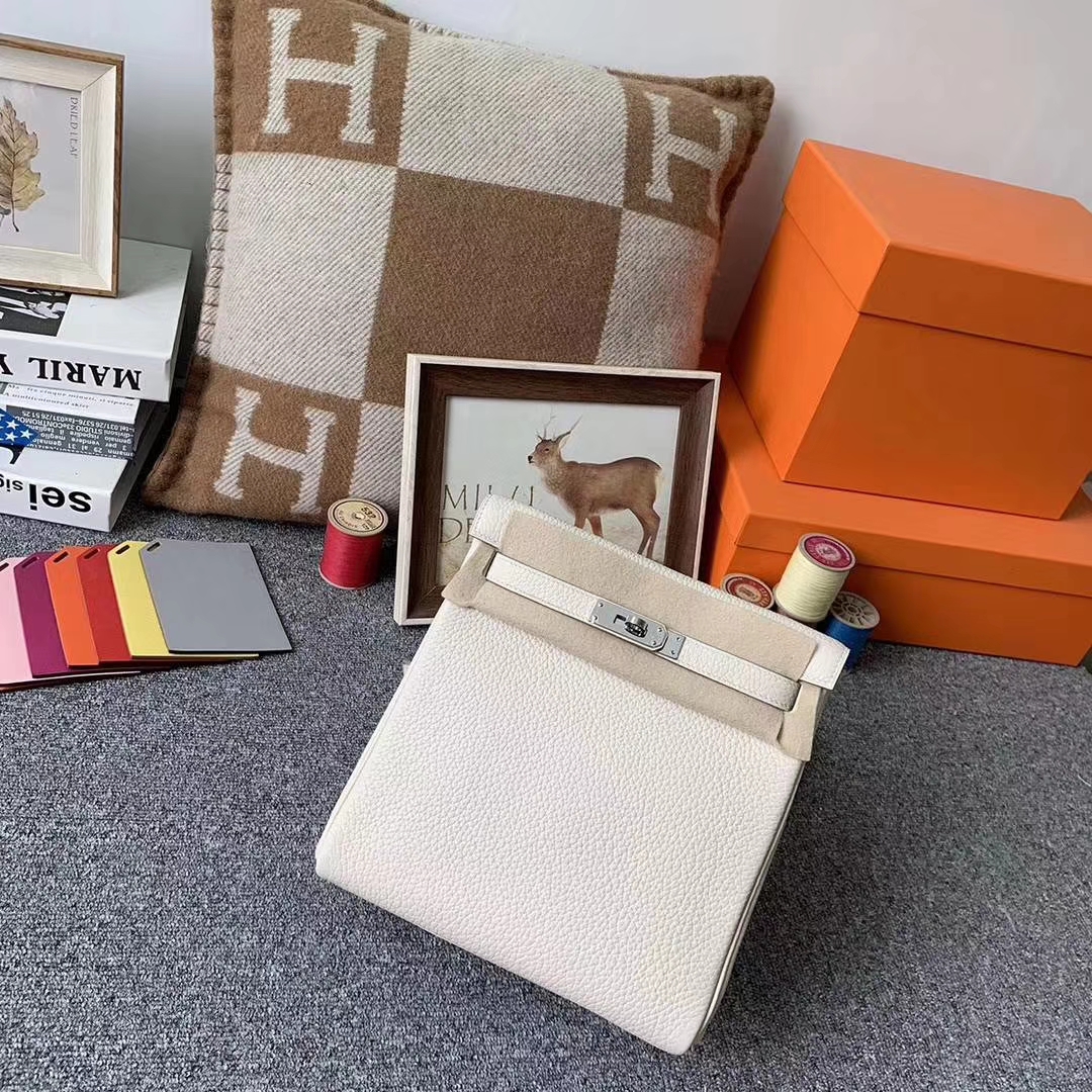 Hermès（爱马仕）奶昔白 原厂御用顶级TC皮 Kelly ado 银扣 现货