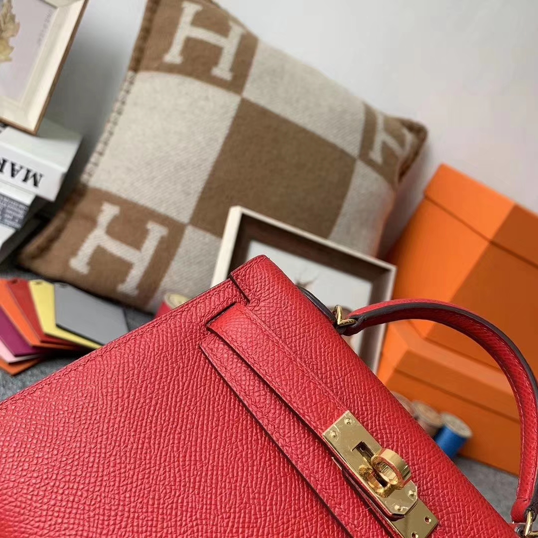 Hermès（爱马仕）Q5国旗红 糖果红 原‮御厂‬用顶级Epsom 皮 Mini Kelly 二代 金扣 现货