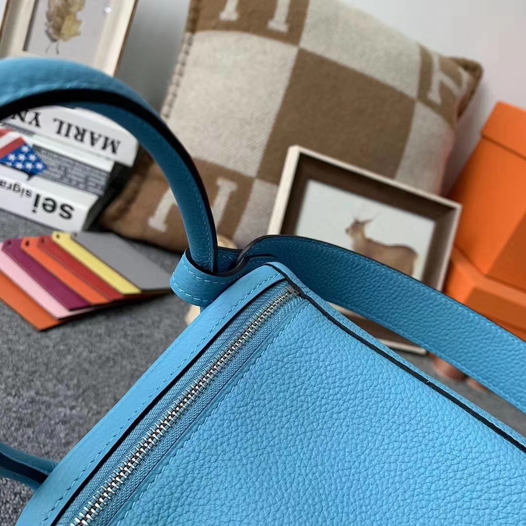 Hermès（爱马仕）北方蓝 原厂御用顶级小牛皮 Lindy 26 银扣