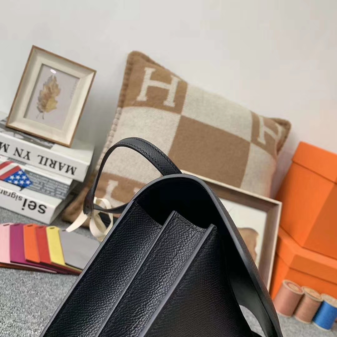 Hermès（爱马仕）CK89黑色 原厂御用顶级Epsom 皮 Constance 26 银扣