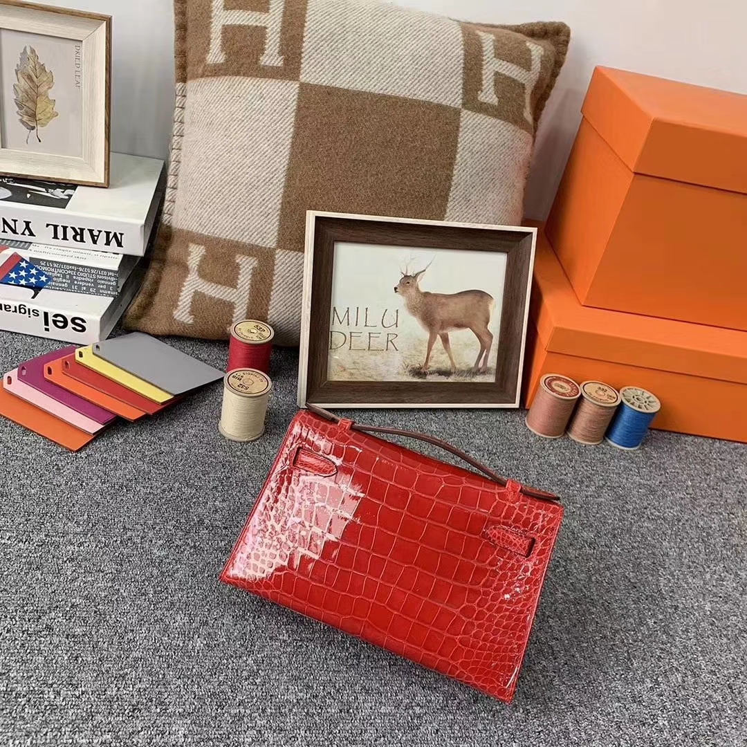 Hermès（爱马仕）法拉利红 原厂御用顶级亮面鳄鱼皮 Mini Kelly 银扣