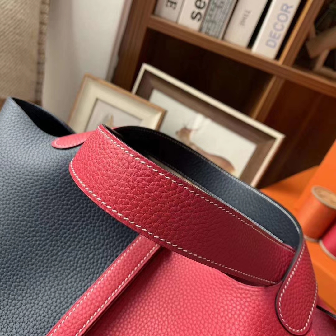 Hermès（爱马仕）极致粉拼午夜蓝 原厂御用顶级TC皮 Picotin  Lock 22cm 银扣