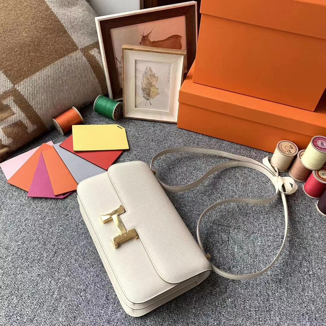Hermès（爱马仕）constance 空姐包 奶昔白 原厂御用顶级Epsom皮 金扣 26cm