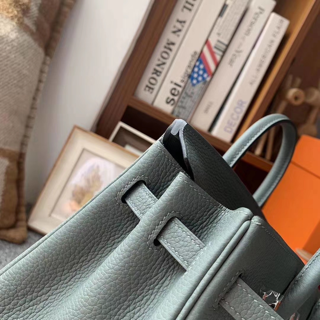 Hermès（爱马仕）杏绿色 原厂御用顶级小牛皮 Birkin 25 银扣