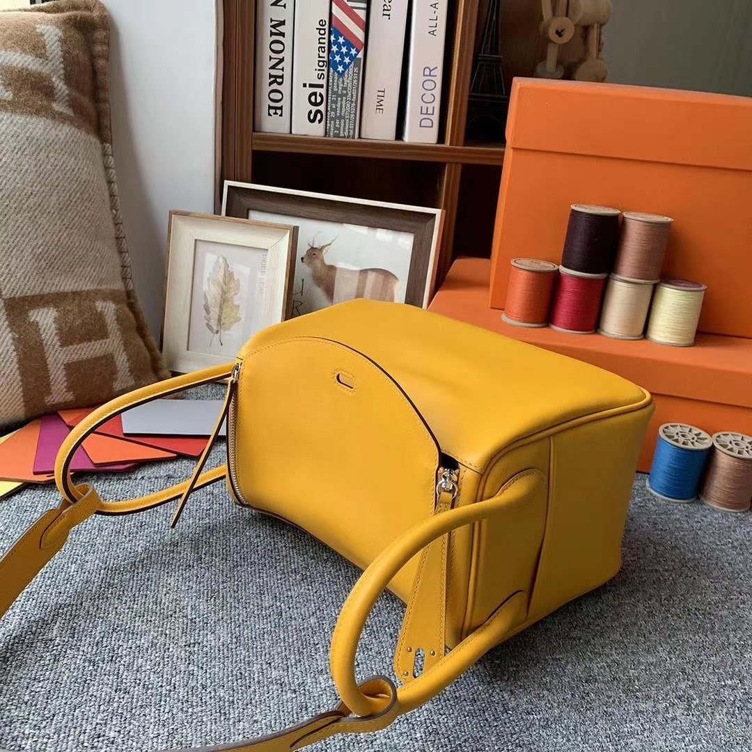 Hermès（爱马仕）9D琥珀黄 原厂御用顶级Swift 皮 Lindy 26 银扣