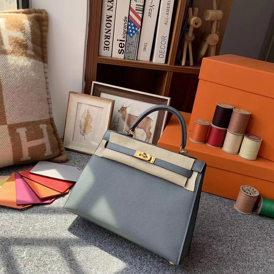 Hermès（爱马仕）杏绿色 原厂御用顶级Epsom 皮 Kelly 25 外缝 金扣