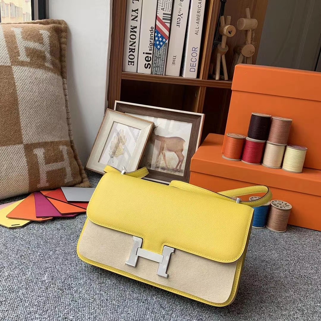 Hermès（爱马仕）9O那不勒斯黄 原厂御用顶级Epsom 皮 Constance 26 银扣
