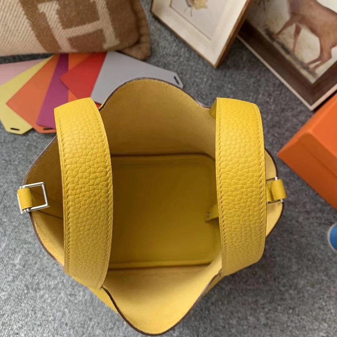 Hermès（爱马仕）9D琥珀黄 原厂御用顶级TC皮 Picotin  Lock 18cm 银扣
