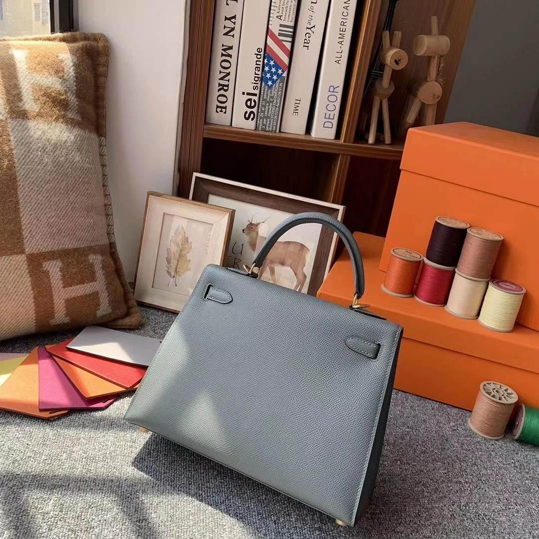 Hermès（爱马仕）杏绿色 原厂御用顶级Epsom 皮 Kelly 25 外缝 金扣