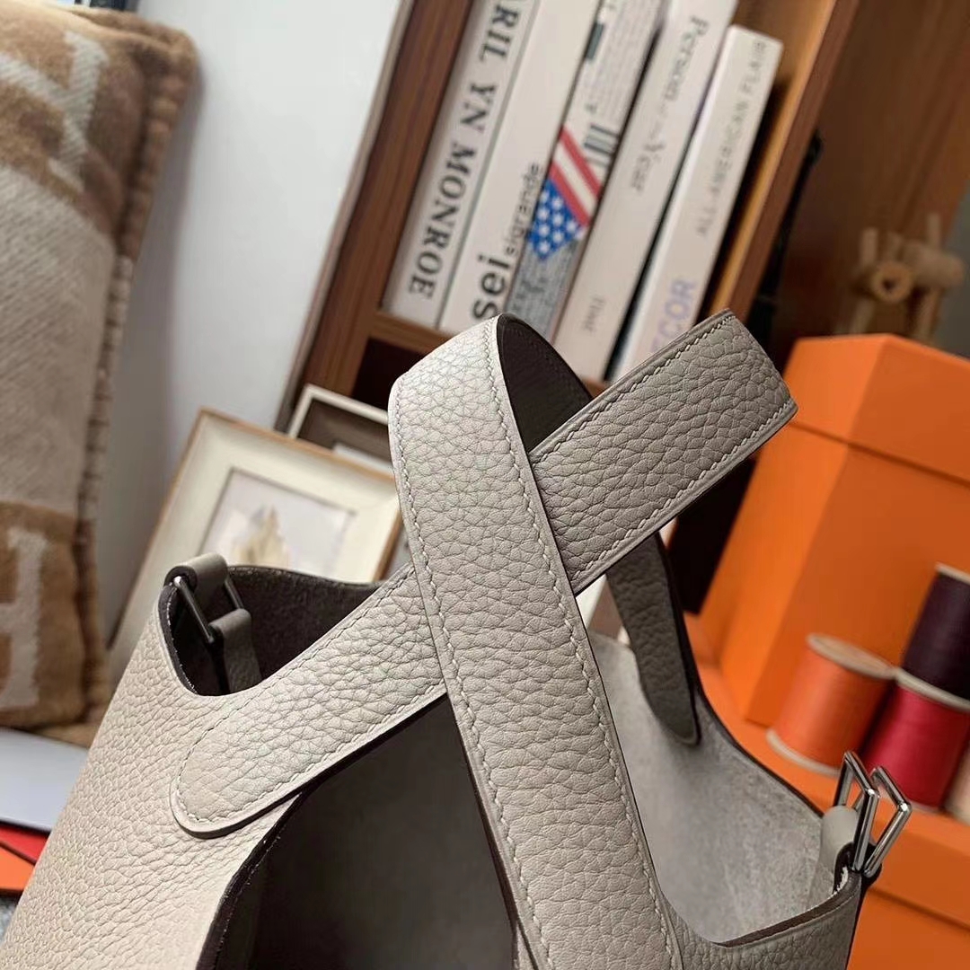 Hermès（爱马仕）M8沥青灰 原厂御用顶级TC皮 Picotin  Lock 18cm 银扣 现货
