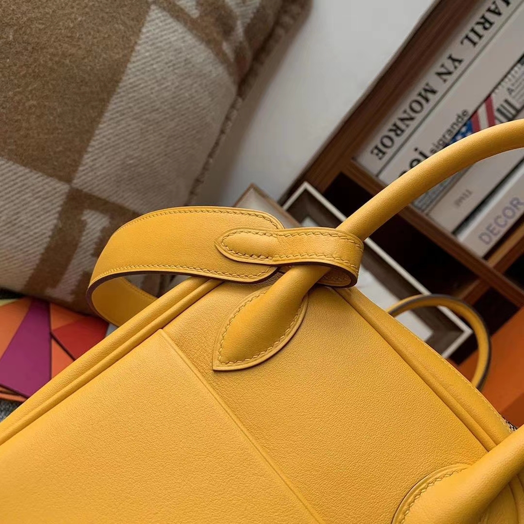 Hermès（爱马仕）9D琥珀黄 原厂御用顶级Swift 皮 Lindy 26 银扣