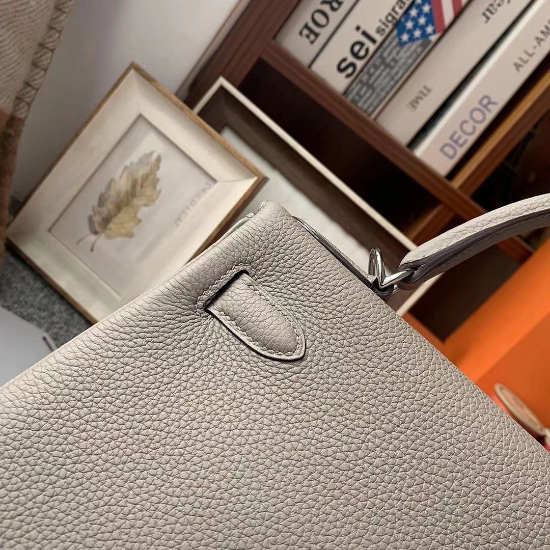 Hermès（爱马仕）M8沥青灰 原厂御用顶级小牛皮 Kelly 28 银扣 现货