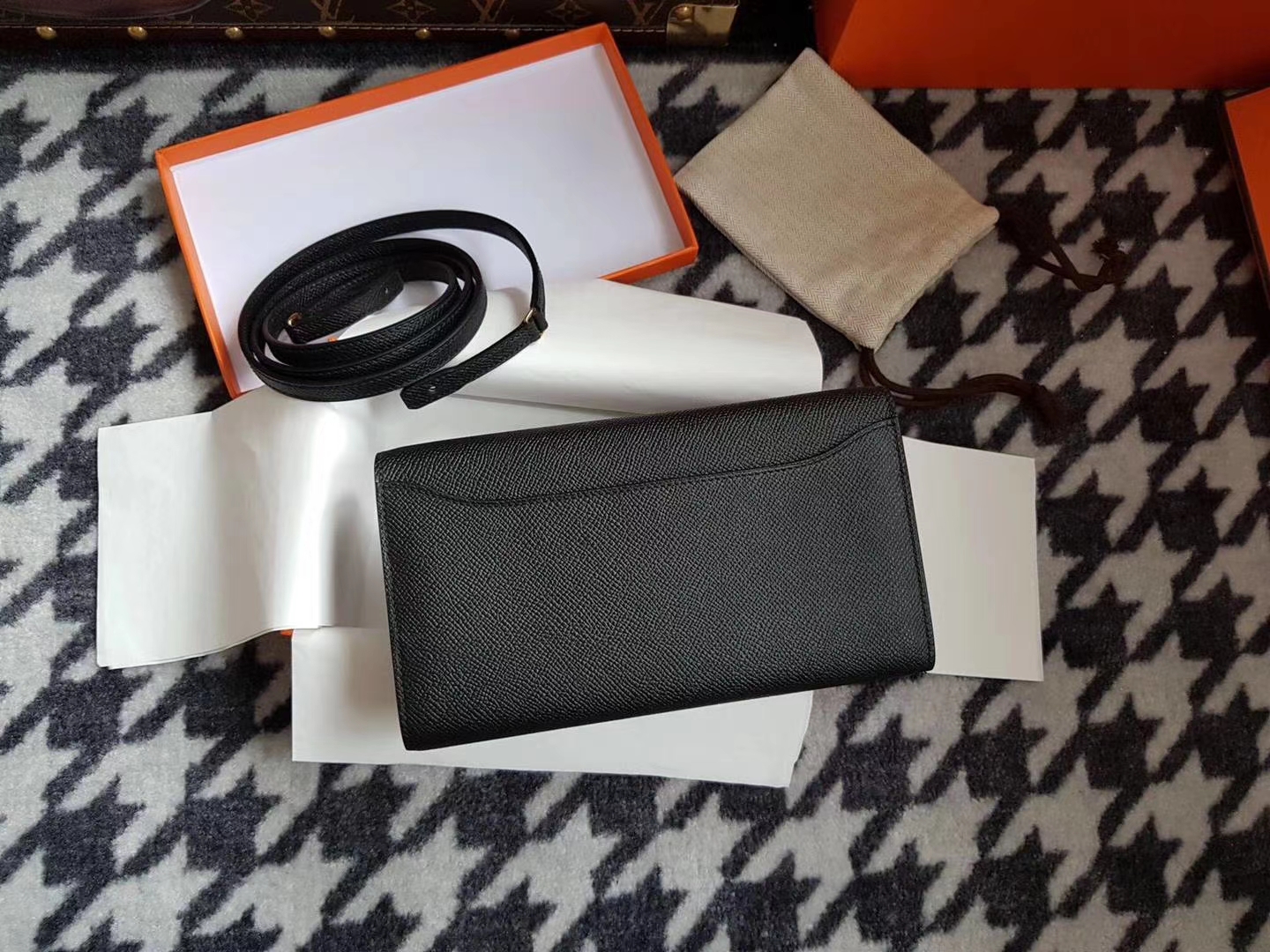 Hermès（爱马仕）woc 康斯坦斯 constance To go Epsom牛皮 cc89黑色 金扣