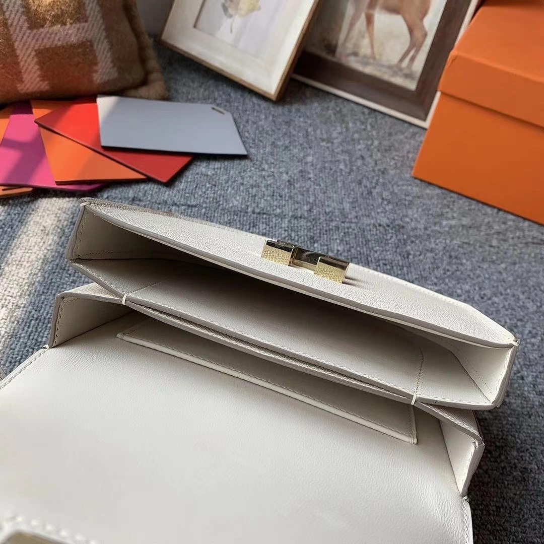 Hermès（爱马仕）奶昔白 原厂御用顶级Epsom 皮 马赛克 浅金扣 出货