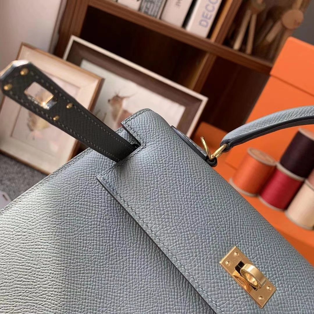 Hermès（爱马仕）杏绿色 原厂御用顶级Epsom 皮 Kelly 25 外缝 金扣