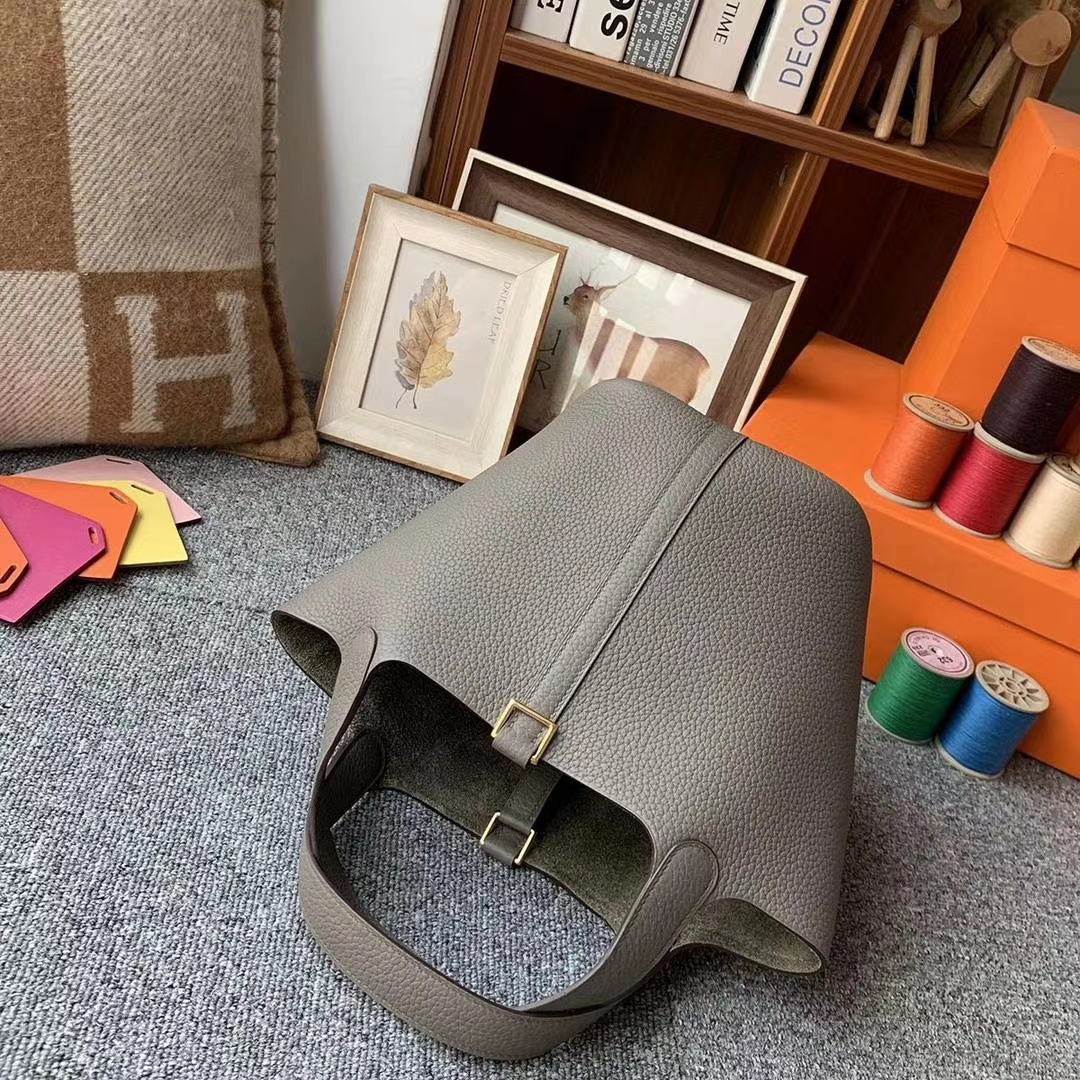 Hermès（爱马仕）8F锡器灰 原厂御用顶级TC皮 Picotin  Lock 18cm 金扣 现货