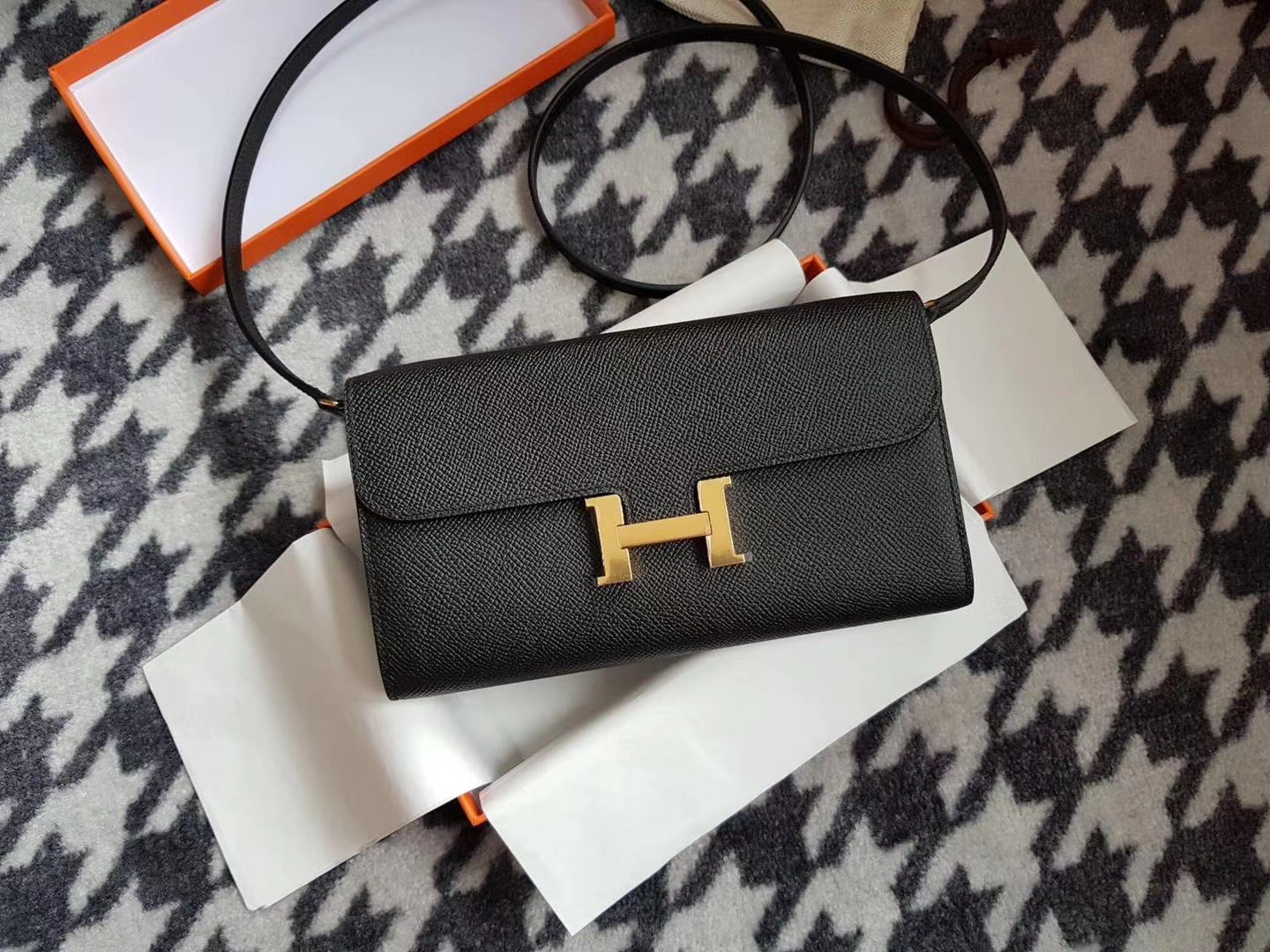 Hermès（爱马仕）woc 康斯坦斯 constance To go Epsom牛皮 cc89黑色 金扣