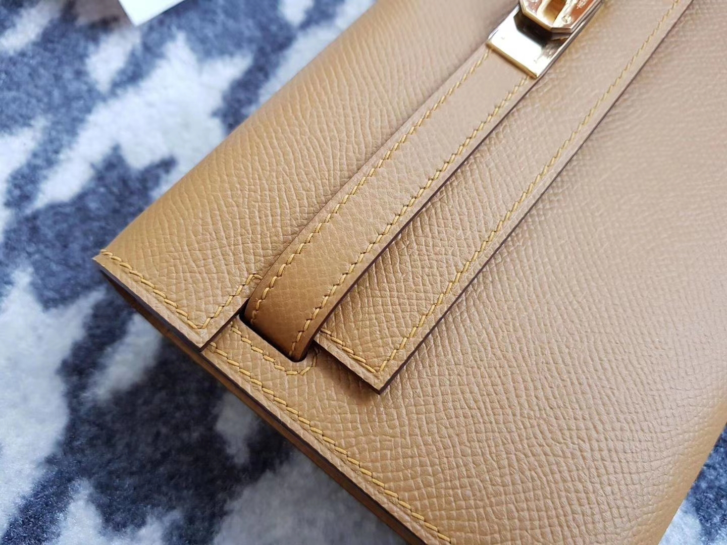 Hermès（爱马仕）Kelly to go woc  epsom皮 2S Sesame芝麻色 金扣 现货