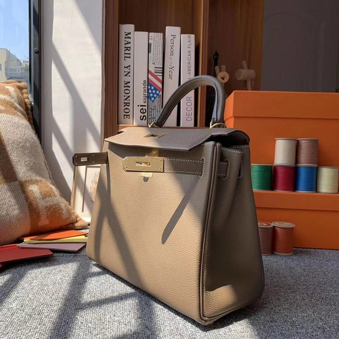 Hermès（爱马仕）大象灰 原厂御用顶级小牛皮 Kelly 28 金扣 现货