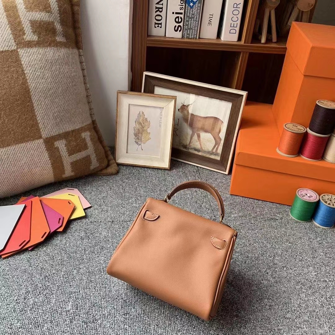 Hermès（爱马仕）C37金棕色拼咖啡色 原厂御用顶级Swift 皮 Kelly Doll 金扣 银扣 现货