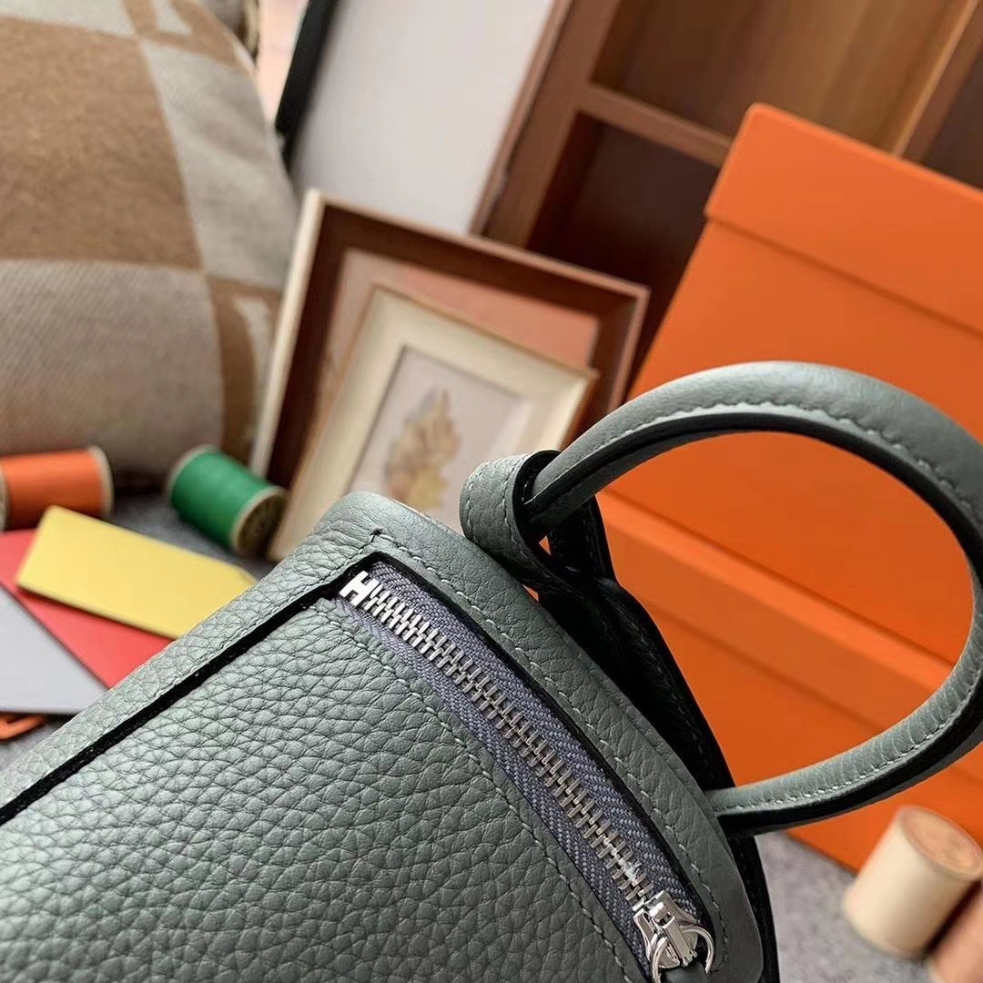 Hermès（爱马仕）杏绿色 原厂御用顶级TC皮 Mini Lindy 银扣 现货