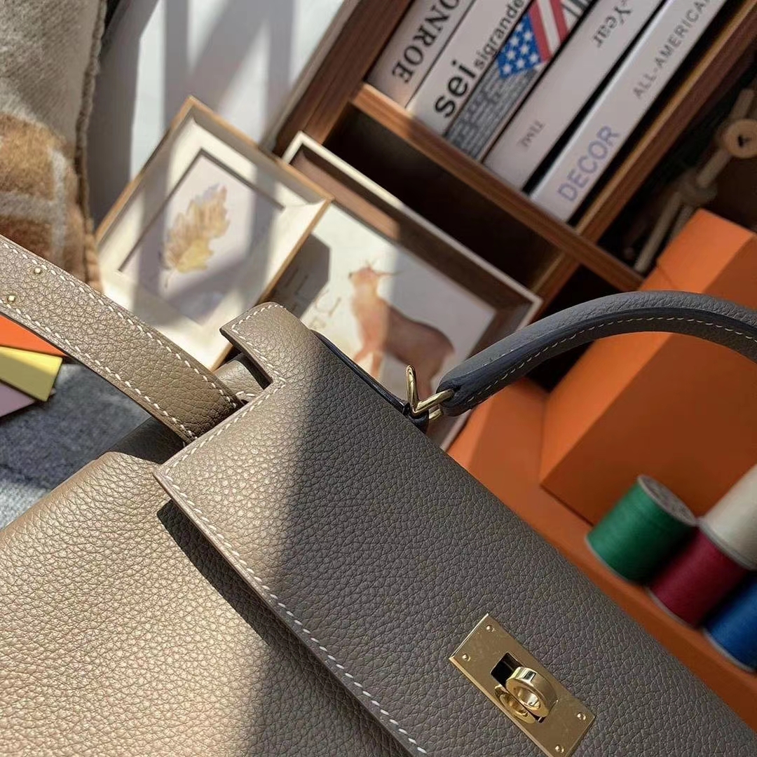 Hermès（爱马仕）大象灰 原厂御用顶级小牛皮 Kelly 28 金扣 现货