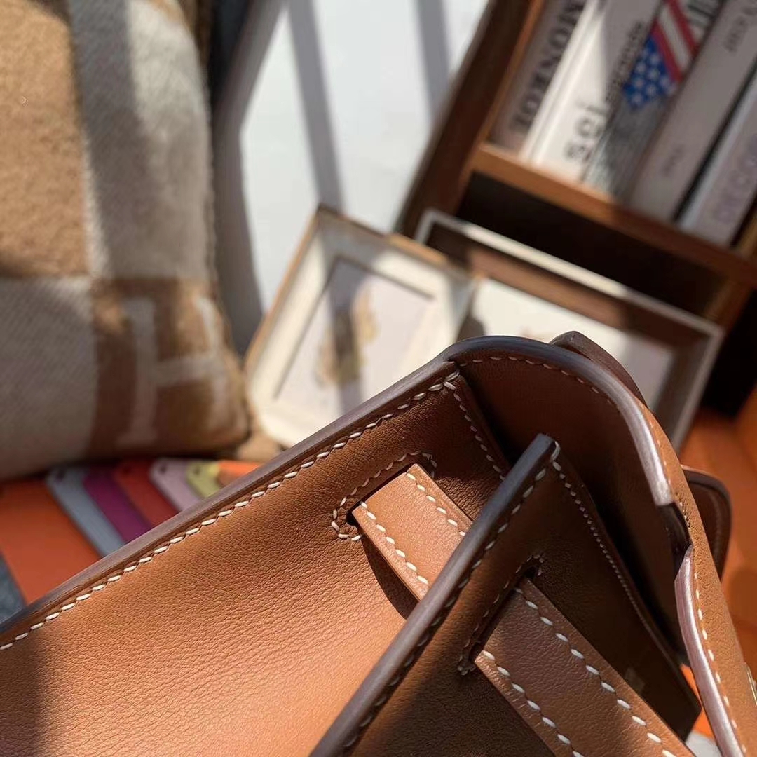 Hermès（爱马仕）C37金棕色 原厂御用顶级Swift 皮 Mini Kelly 金扣 现货