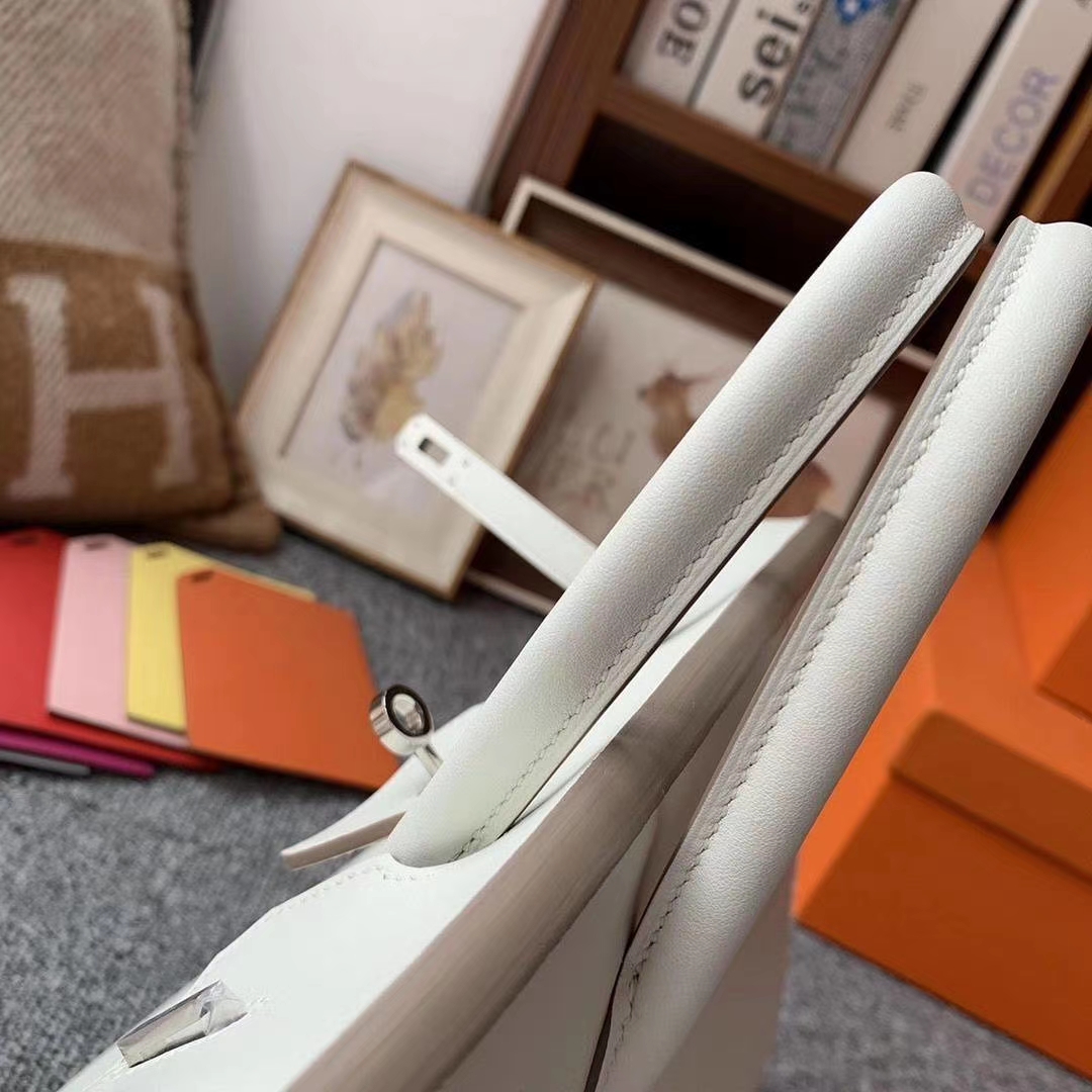 Hermès（爱马仕）8L冰川白 原厂御用顶级Swift 皮 Birkin 25 银扣