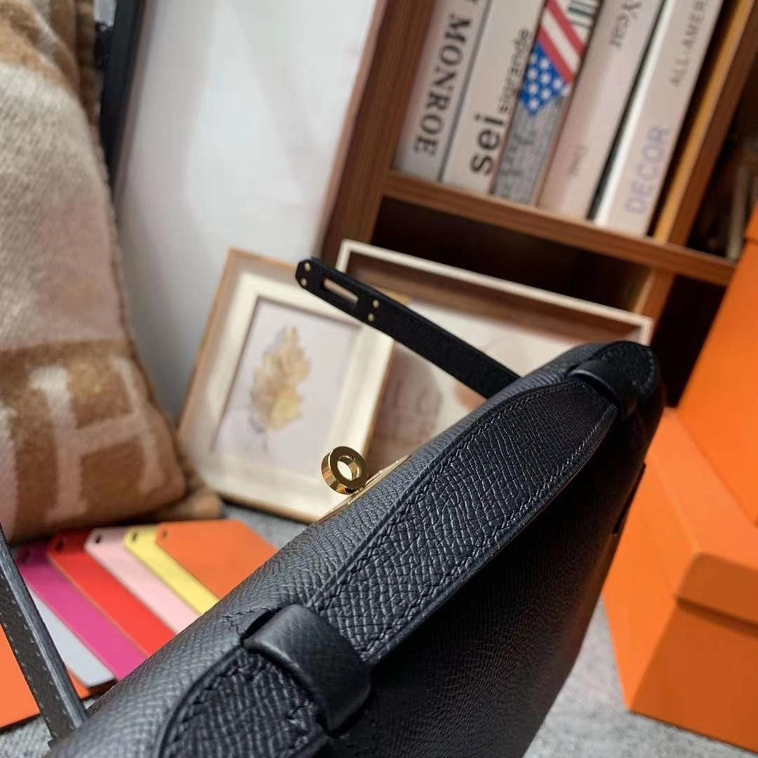 Hermès（爱马仕）CK89黑色 原厂御用顶级Epsom 皮 Mini Kelly 金扣 现货