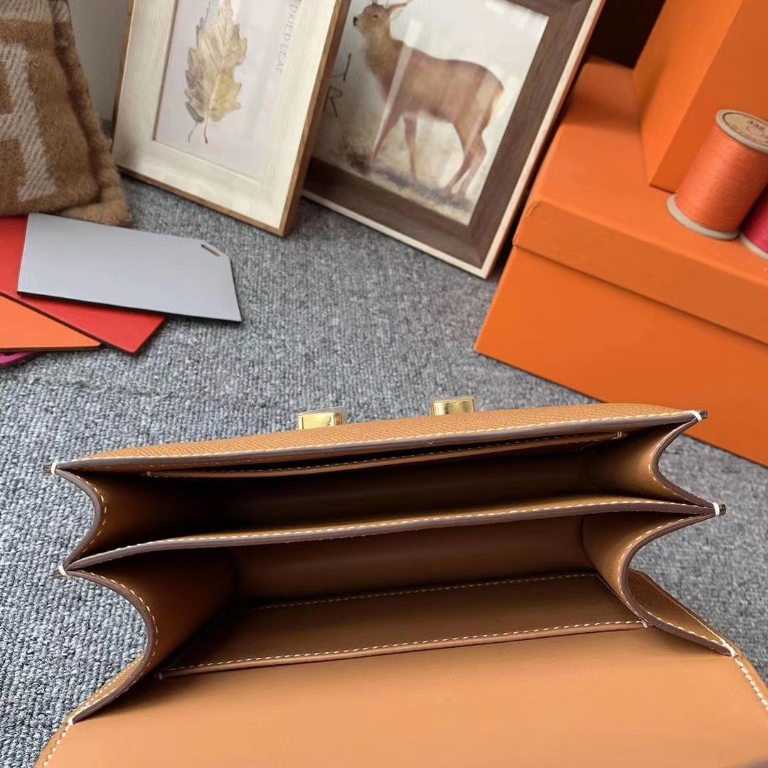 Hermès（爱马仕）C37金棕色 原厂御用顶级Epsom 皮 Constance 19 金扣 现货