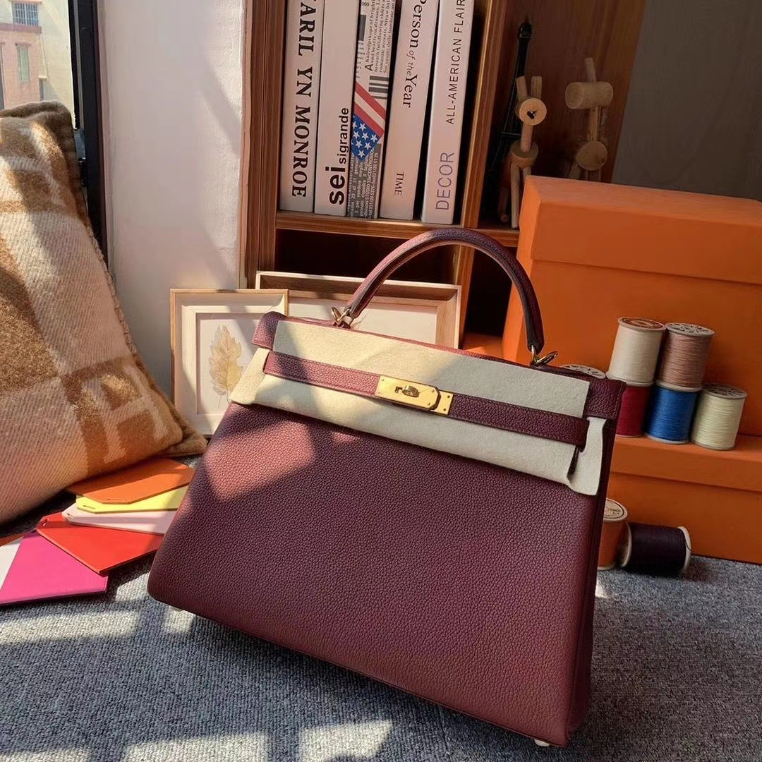Hermès（爱马仕）爱马仕红 原厂御用顶级小牛皮 Kelly 32 金扣