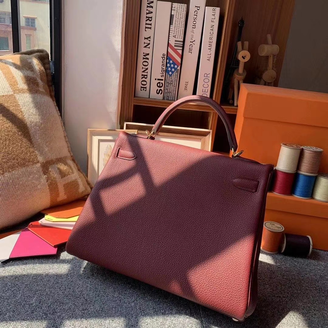 Hermès（爱马仕）爱马仕红 原厂御用顶级小牛皮 Kelly 32 金扣