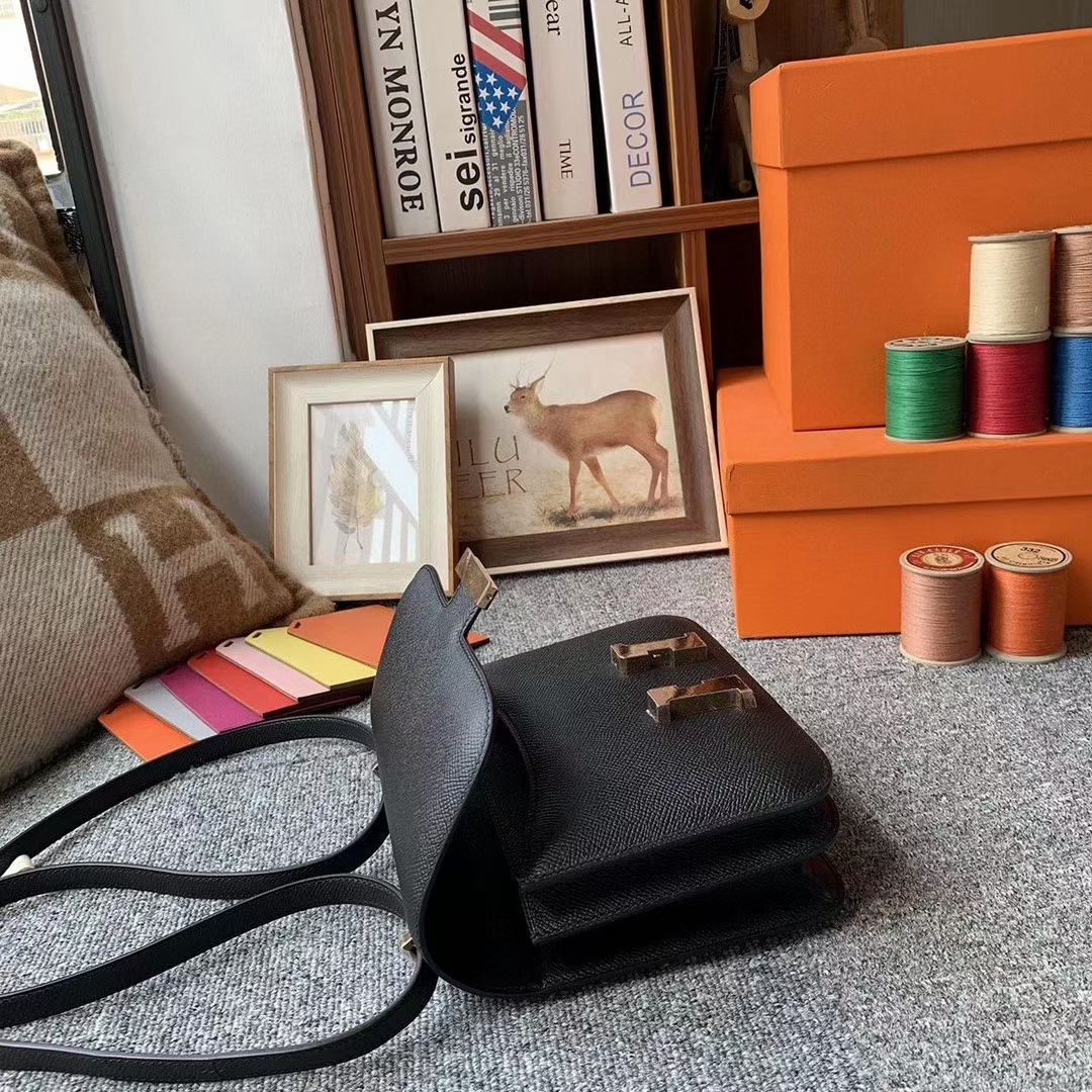 Hermès（爱马仕）CK89黑色 原厂御用顶级Epsom 皮 Constance 19 玫瑰金扣