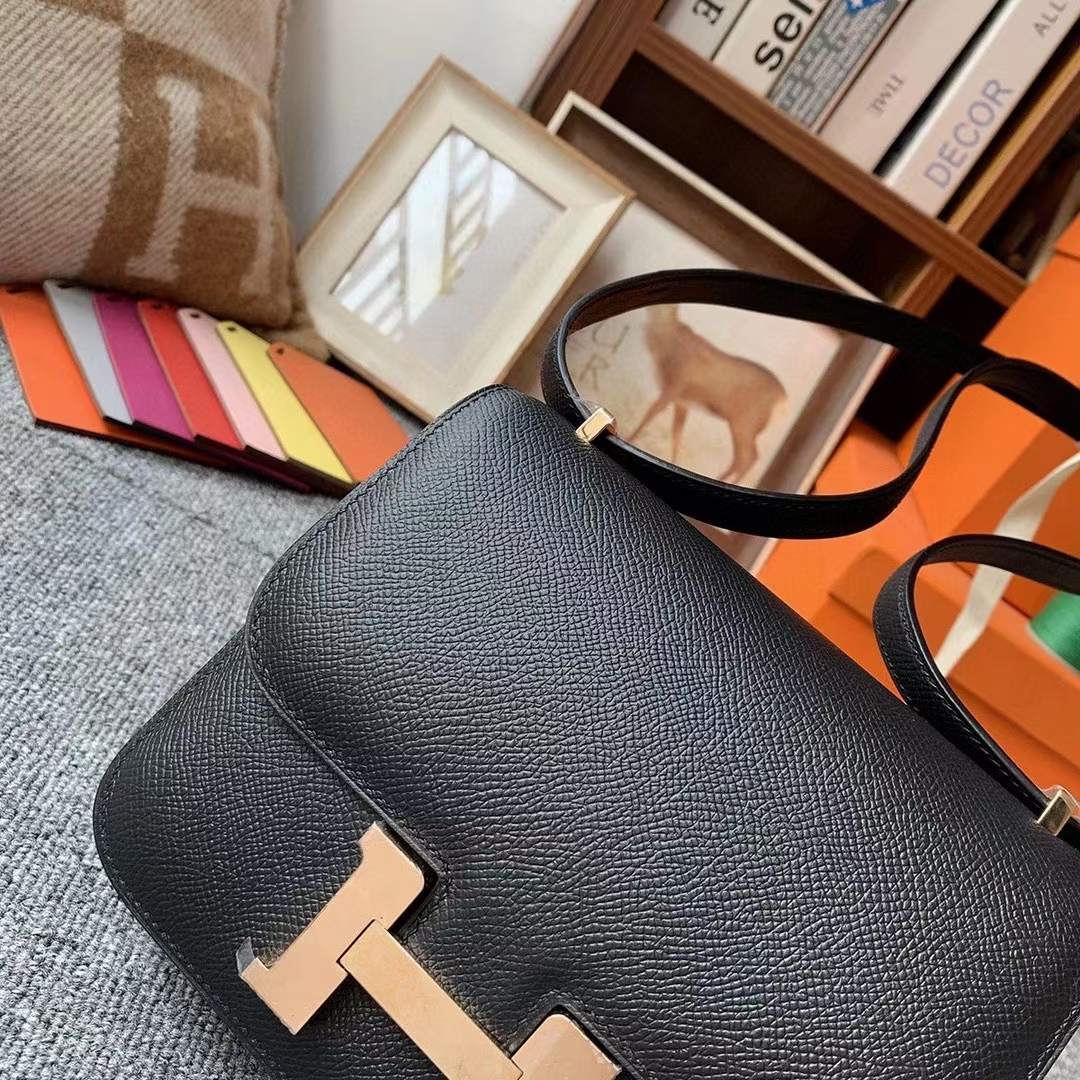 Hermès（爱马仕）CK89黑色 原厂御用顶级Epsom 皮 Constance 19 玫瑰金扣