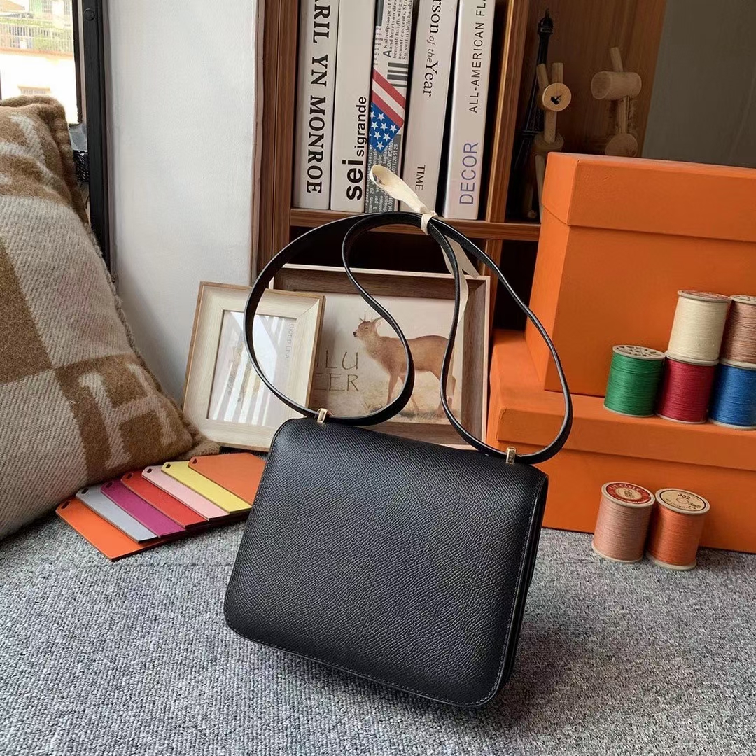 Hermès（爱马仕）CK89黑色 原厂御用顶级Epsom 皮 Constance 19 玫瑰金扣