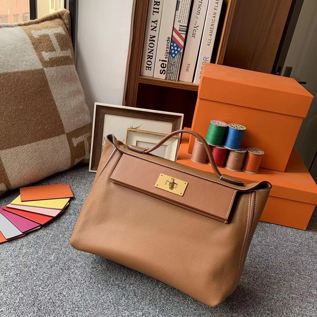 Hermès（爱马仕）C37金棕色 原厂御用顶级小牛皮拼Swift 皮 2424 金扣