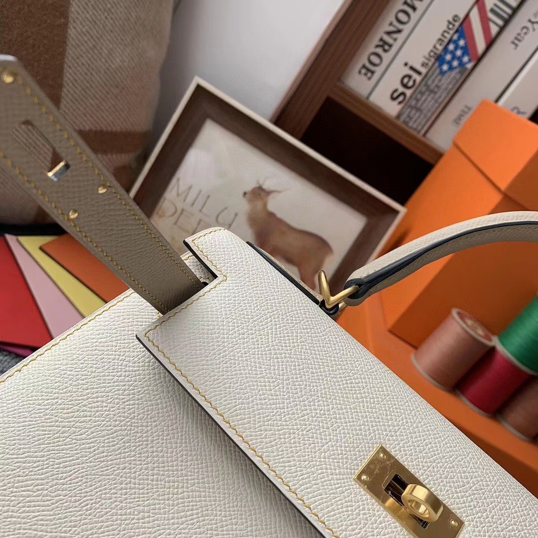Hermès（爱马仕）奶昔白拼风衣灰 原厂御用顶级Epsom 皮 Kelly 28 外缝 金扣