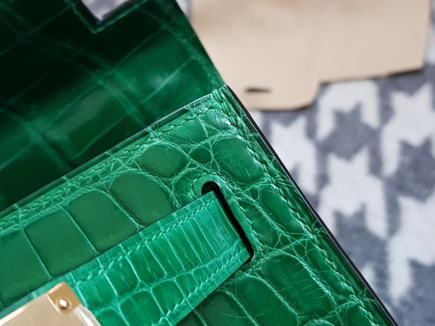 Hermès（爱马仕）Kelly 25cm nilo crocodile Hcp亮面两点鳄鱼 翡翠绿 银扣