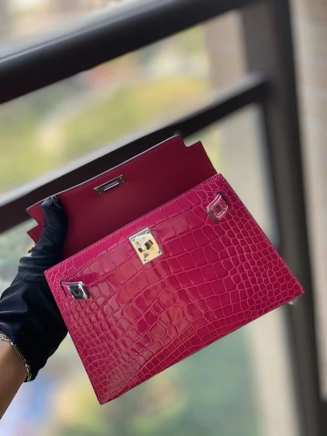 Hermès（爱马仕）E5 桃红 原厂御用顶级鳄鱼皮 Mini Kelly 二代 金扣 银扣