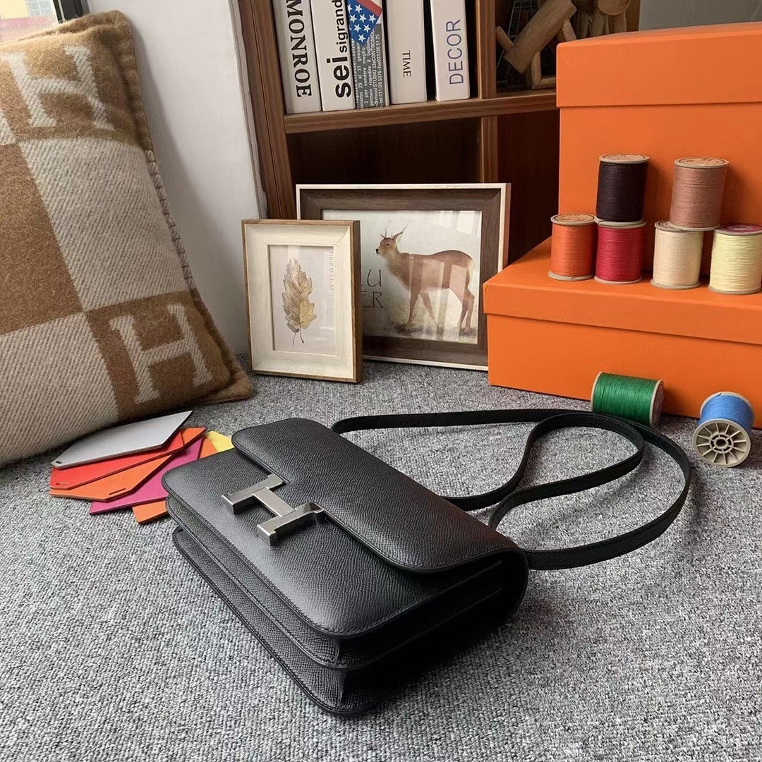 Hermès（爱马仕）CK89黑色 原厂御用顶级Epsom 皮 Constance 26 银扣