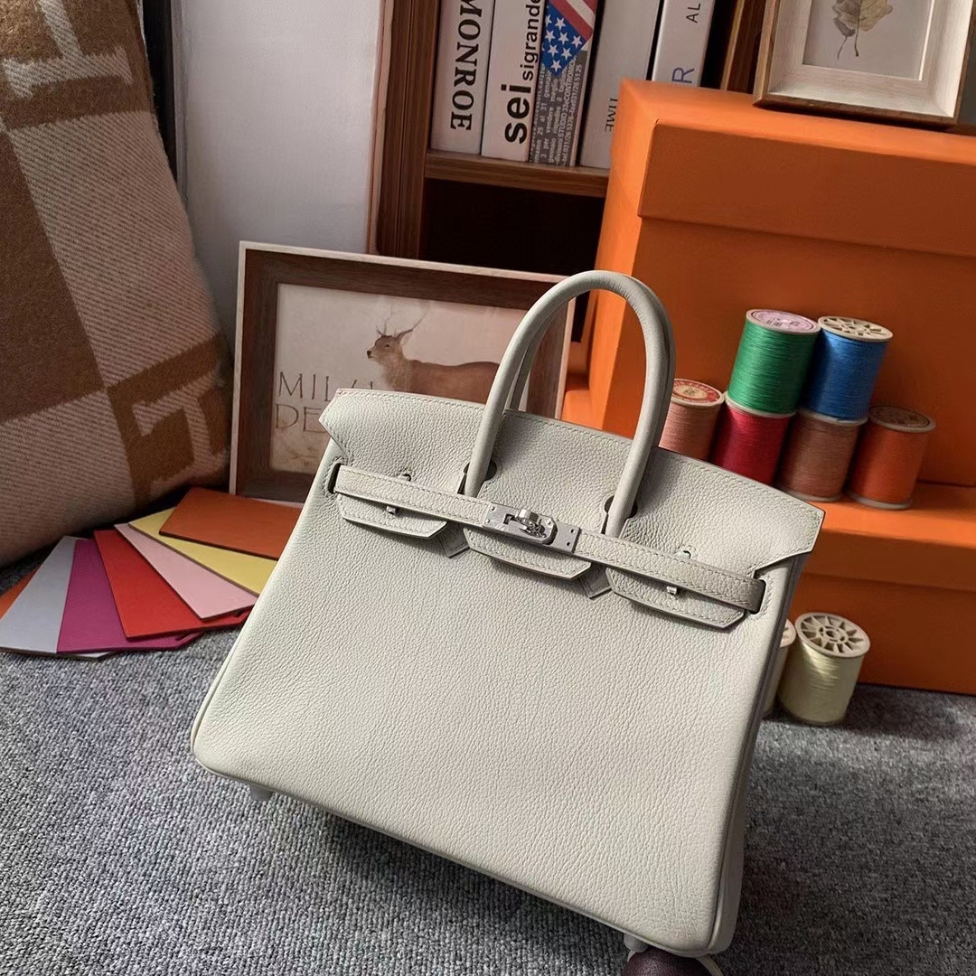Hermès（爱马仕）C80珍珠灰 原厂御用顶级小牛皮 Birkin 25 银扣