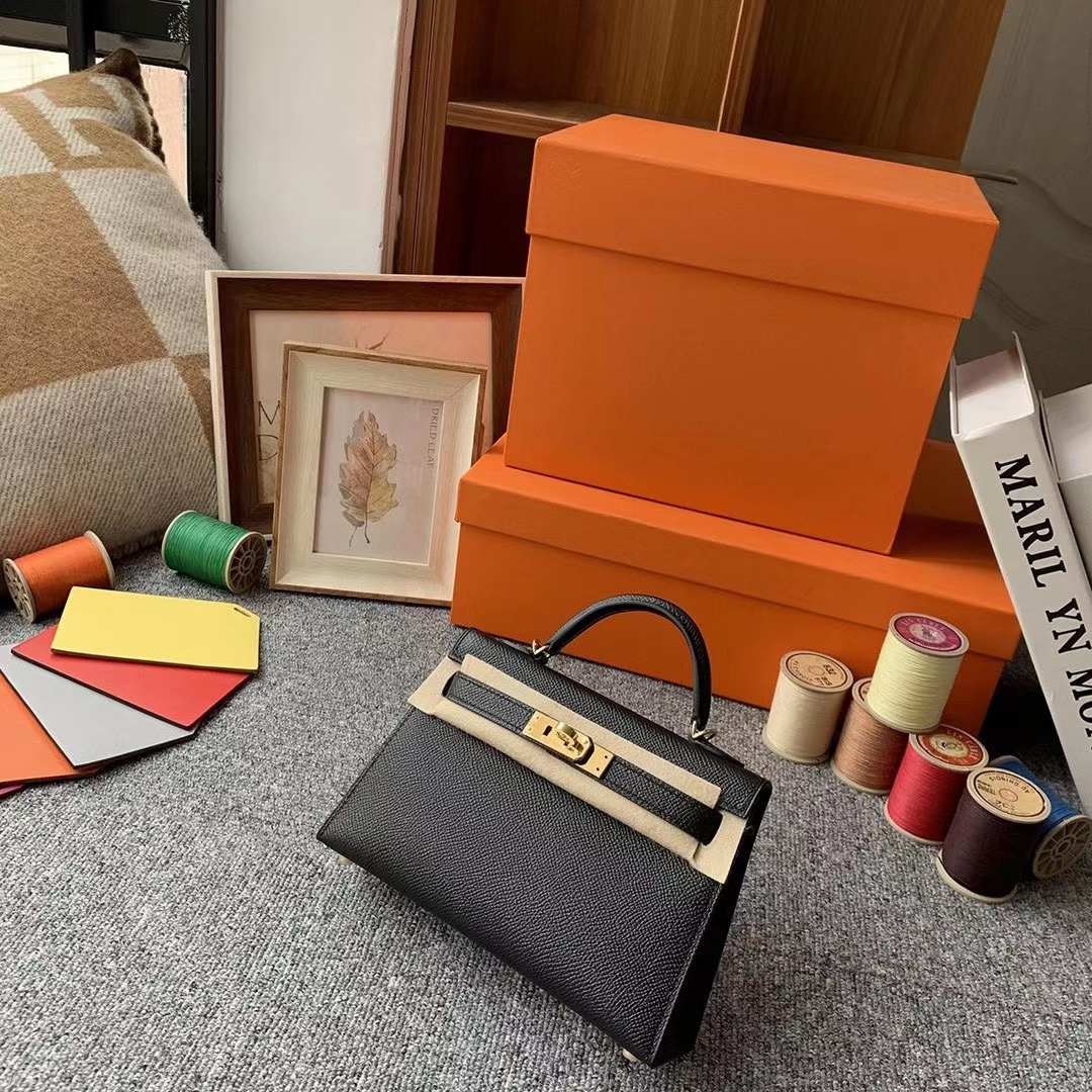 Hermès（爱马仕）Mini Kelly 迷你凯莉 CK89黑色 原厂御用顶级Epsom皮 二代 金扣 银扣 现货