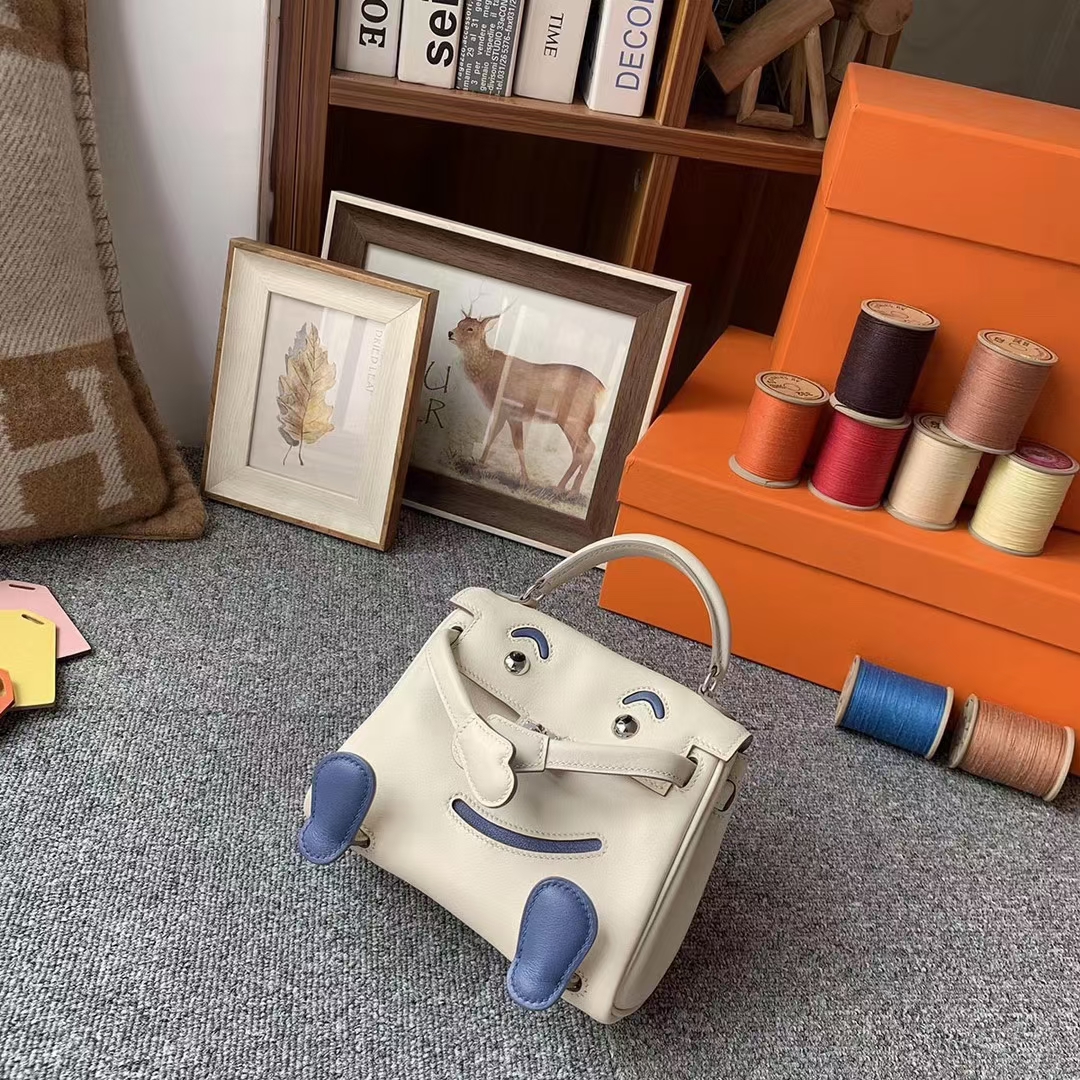 Hermès（爱马仕）Kelly doll 奶昔白拼玛瑙蓝 原厂御用顶级Swift 皮 银扣
