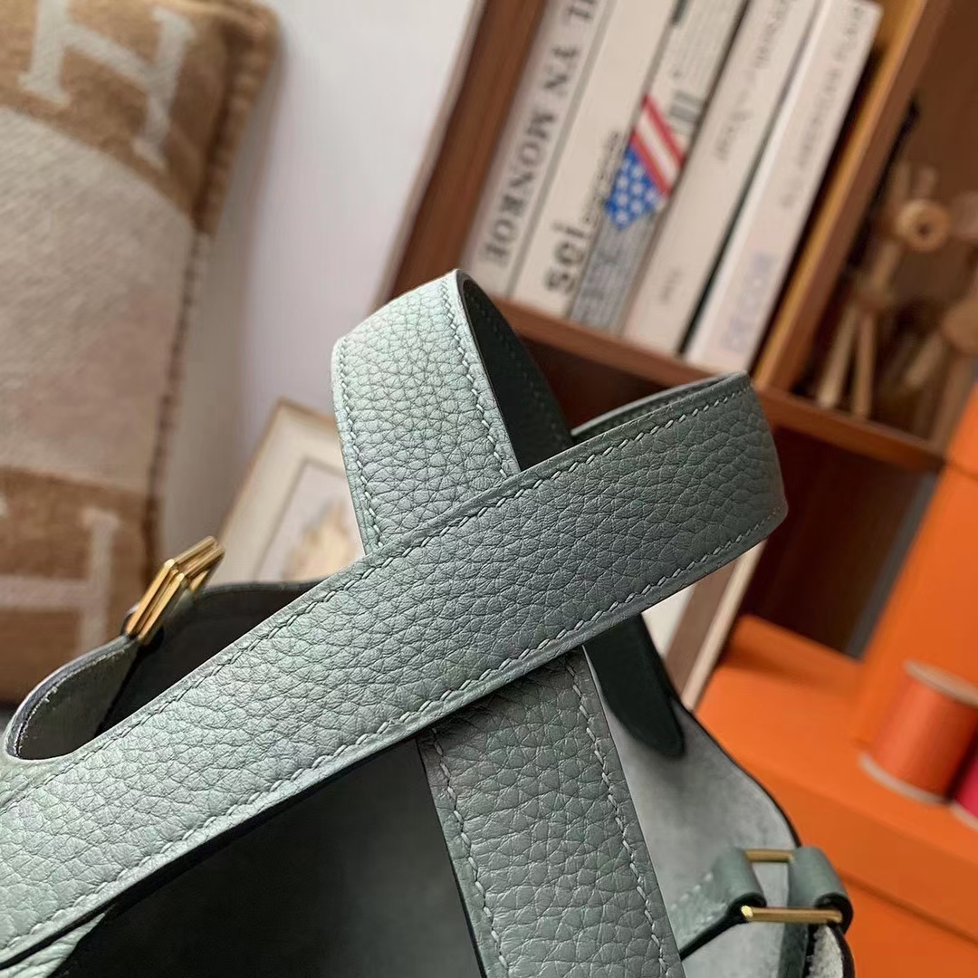 Hermès（爱马仕）Picotin Lock 菜篮子 杏绿色 原厂御用顶级TC皮 18cm 金扣 现货