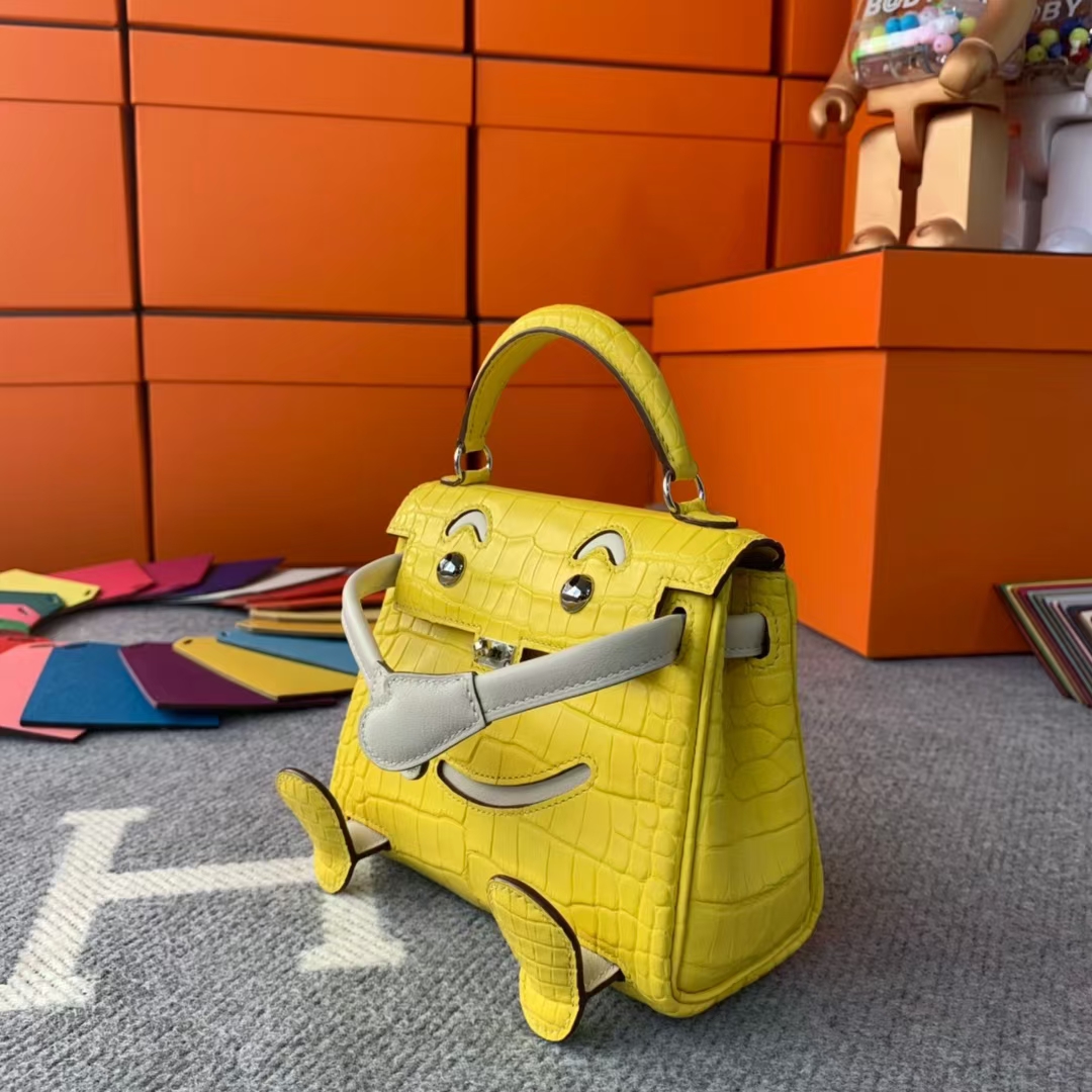 Hermès（爱马仕）Kelly doll 柠檬黄拼奶昔白 原厂御用顶级鳄鱼皮拼swift 皮 银扣